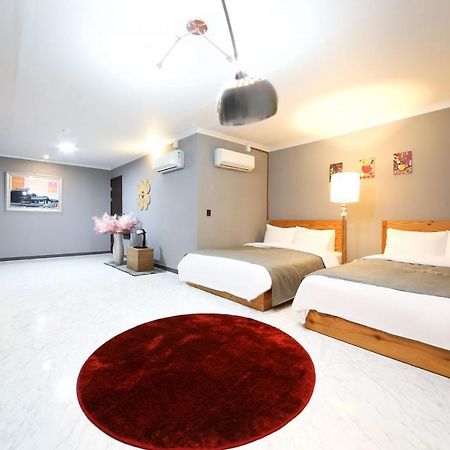 Gung Hotel Jeonju Esterno foto