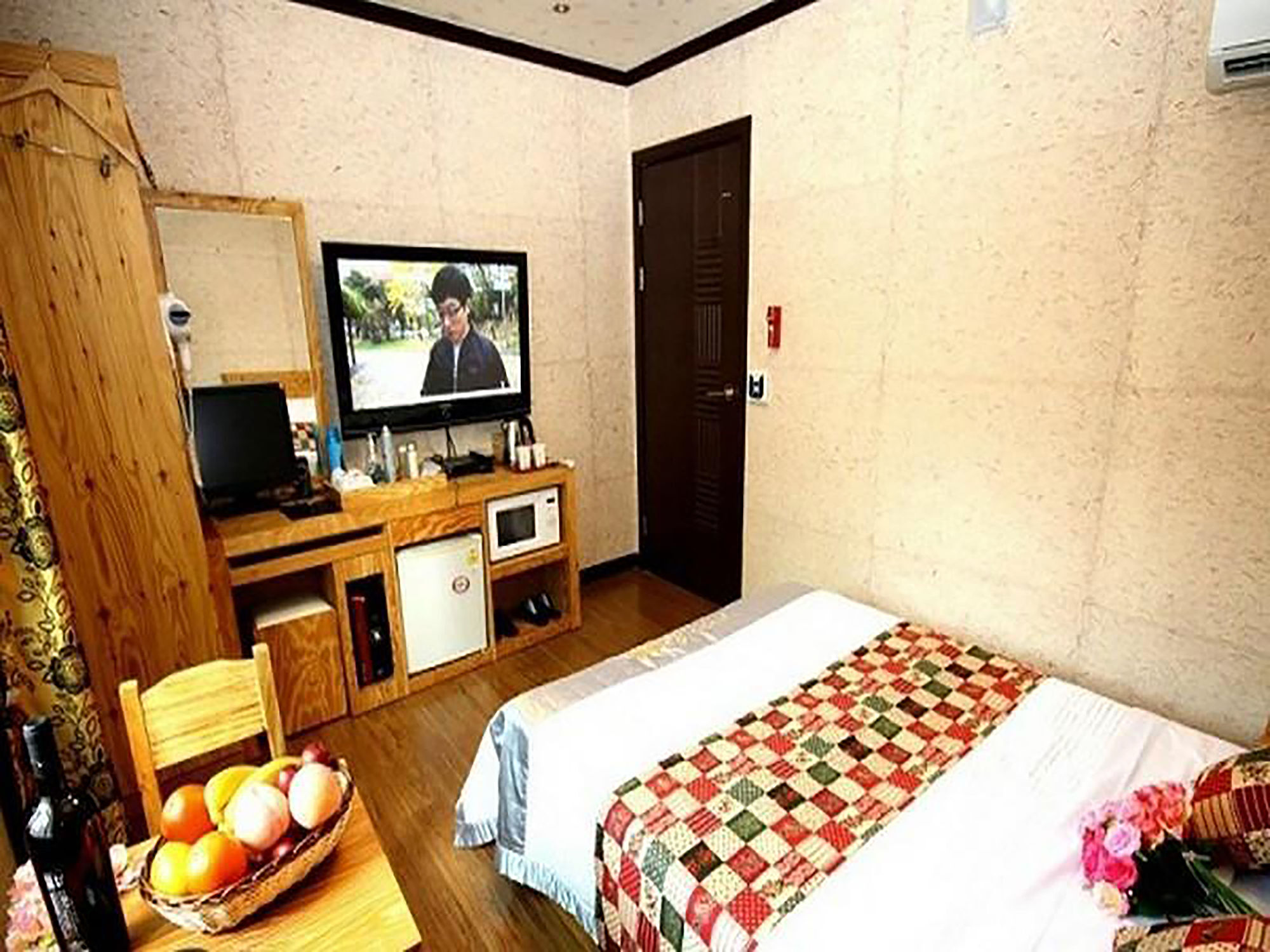 Gung Hotel Jeonju Esterno foto